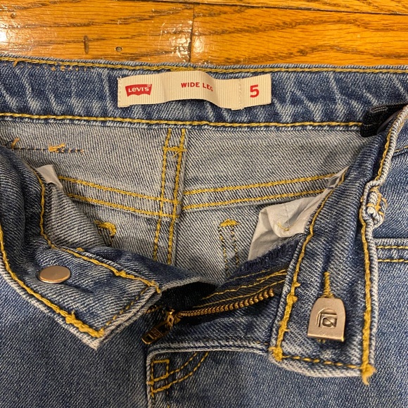 Levi's Kids Denim Jeans Bundle - size 4-5 - Picture 8 of 9